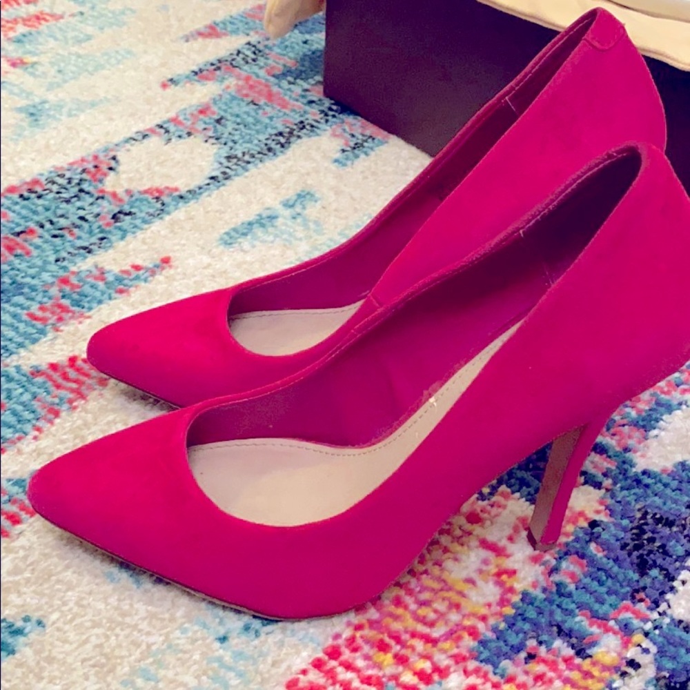 Steve Madden Magenta heels